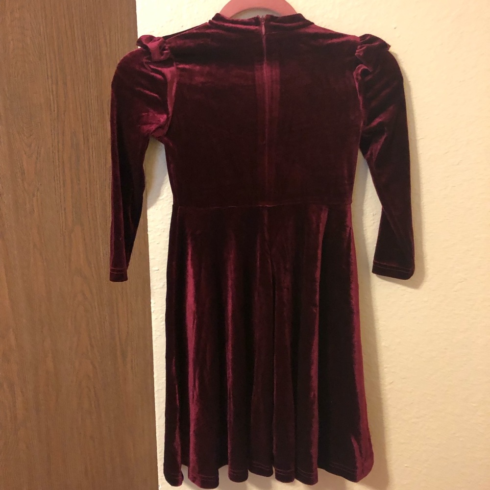 Ivy City Co girls maroon velvet dress - Picture 5 of 5